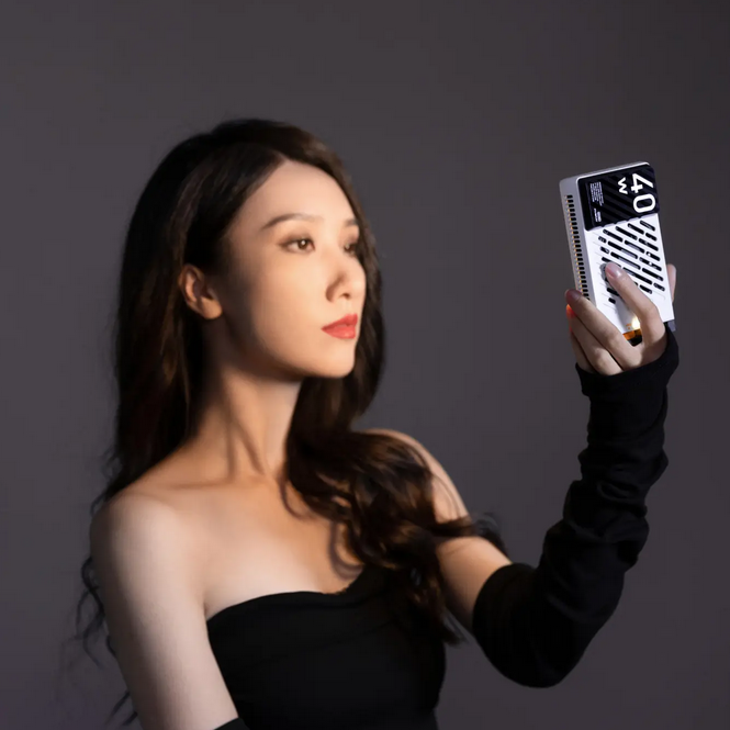 ZHIYUN FIVERAY M40 Professional Fill Light Pocket Lamp