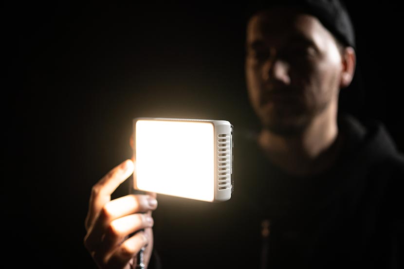 Zhiyun Introduces FIVERAY M40: High Power Small Compact Pocket Light